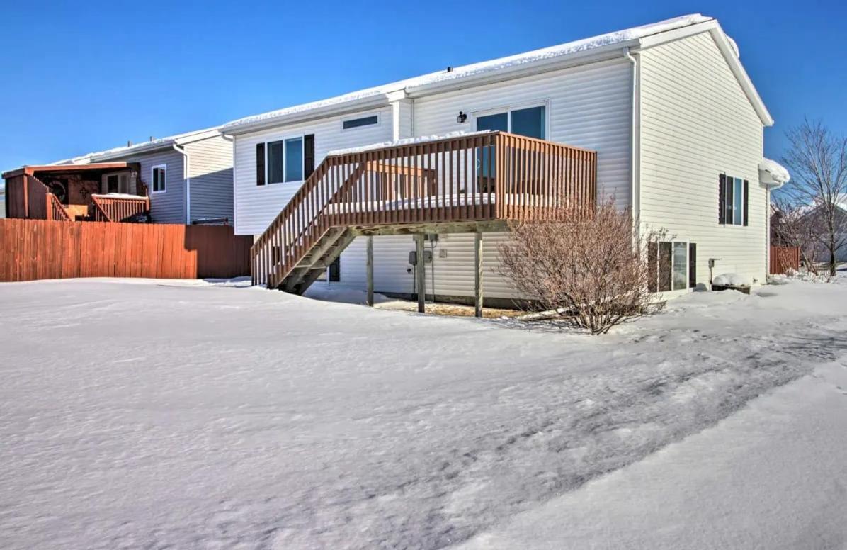 Welcoming West Fargo Retreat W Backyard别墅 外观 照片